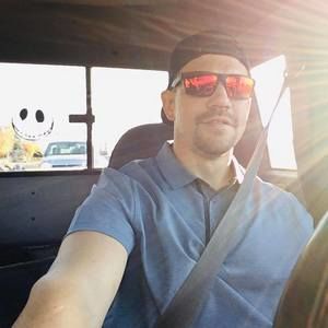 Meet your Posher, Casey